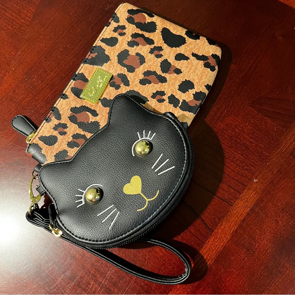 Betsey Johnson Wristlet And Cat Coin Purse - Picture 1 of 8